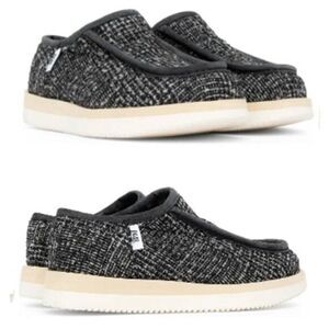 P448 Women Black‎ Bubble Slipper